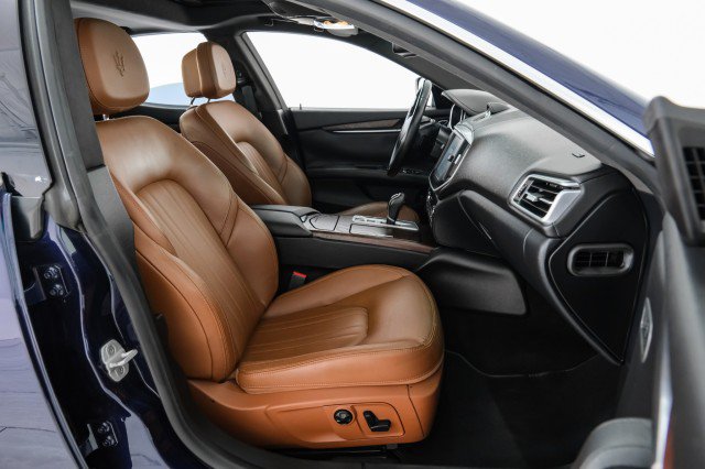 Used 2014 Maserati Ghibli S Q4 AWD/4WD image 33