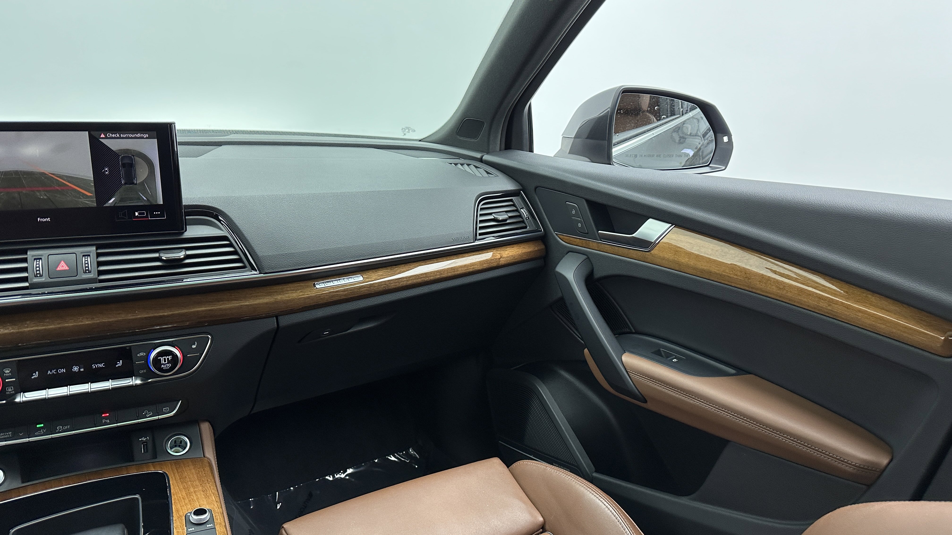 Used 2022 Audi Q5 e Premium Plus w/ Premium Plus Package image 29