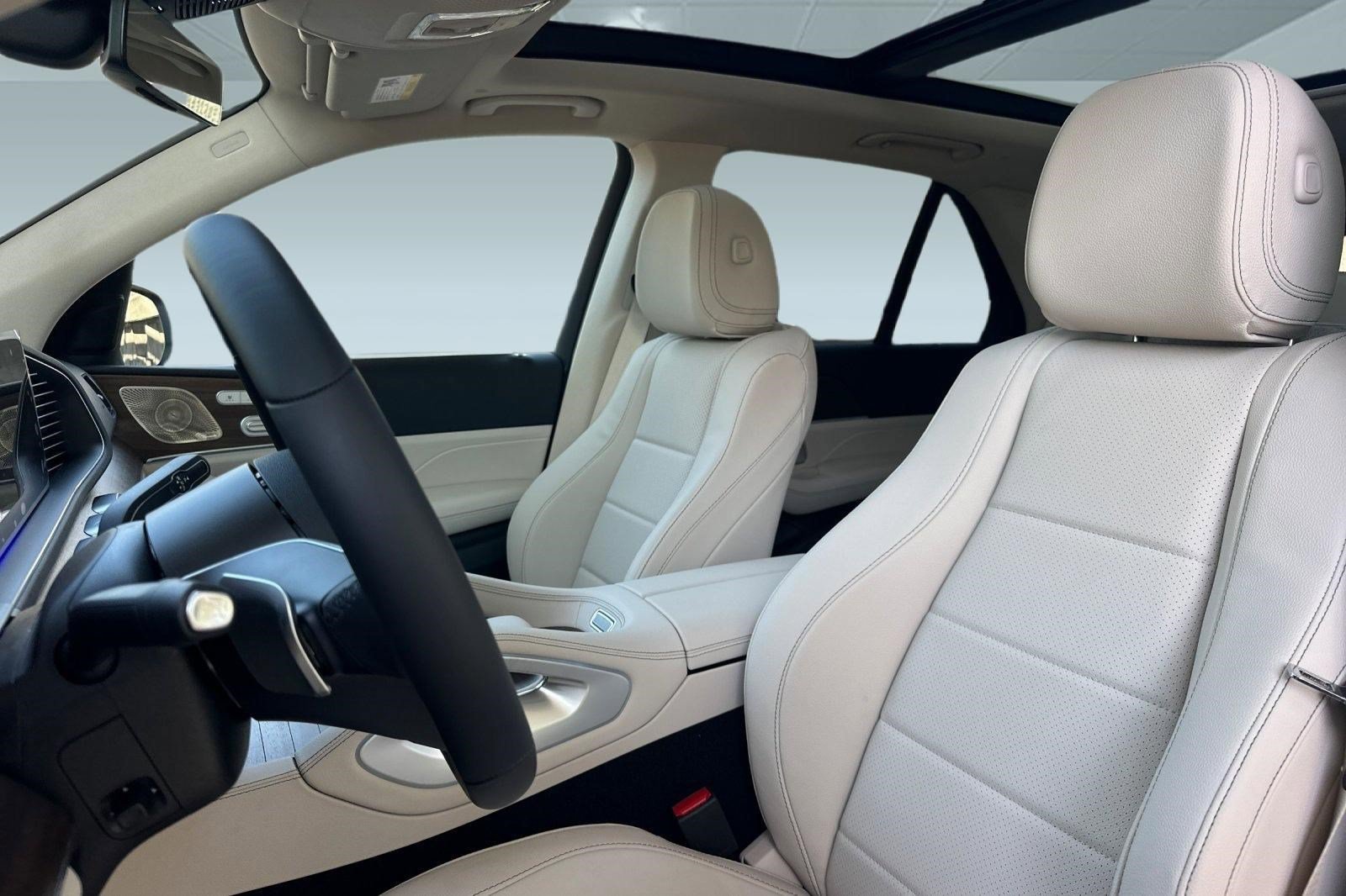 New 2026 Mercedes-Benz GLE 450e 4MATIC image 5
