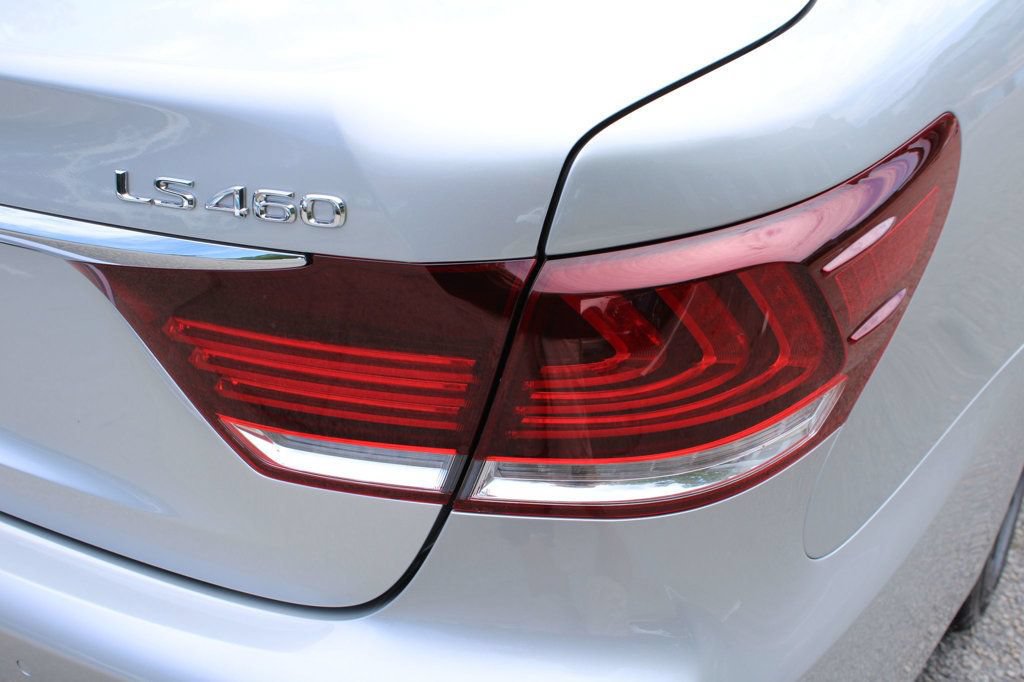 Used 2014 Lexus LS 460 w/ F Sport Package RWD image 15