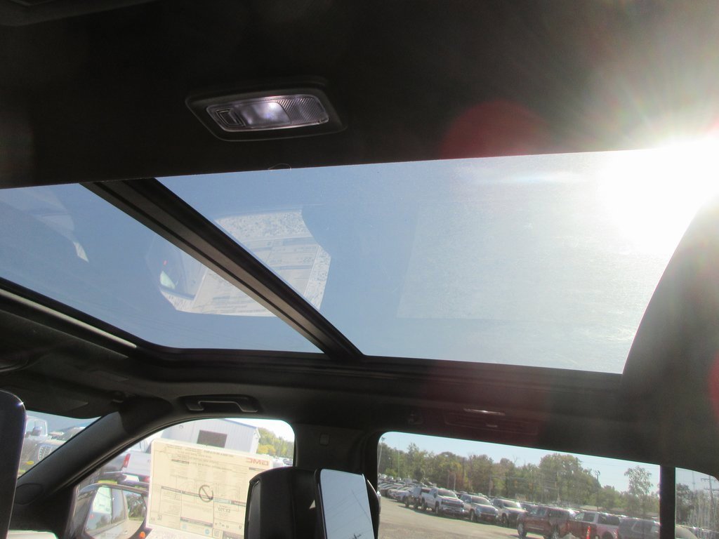 New 2026 GMC Yukon XL AT4 Ultimate image 15