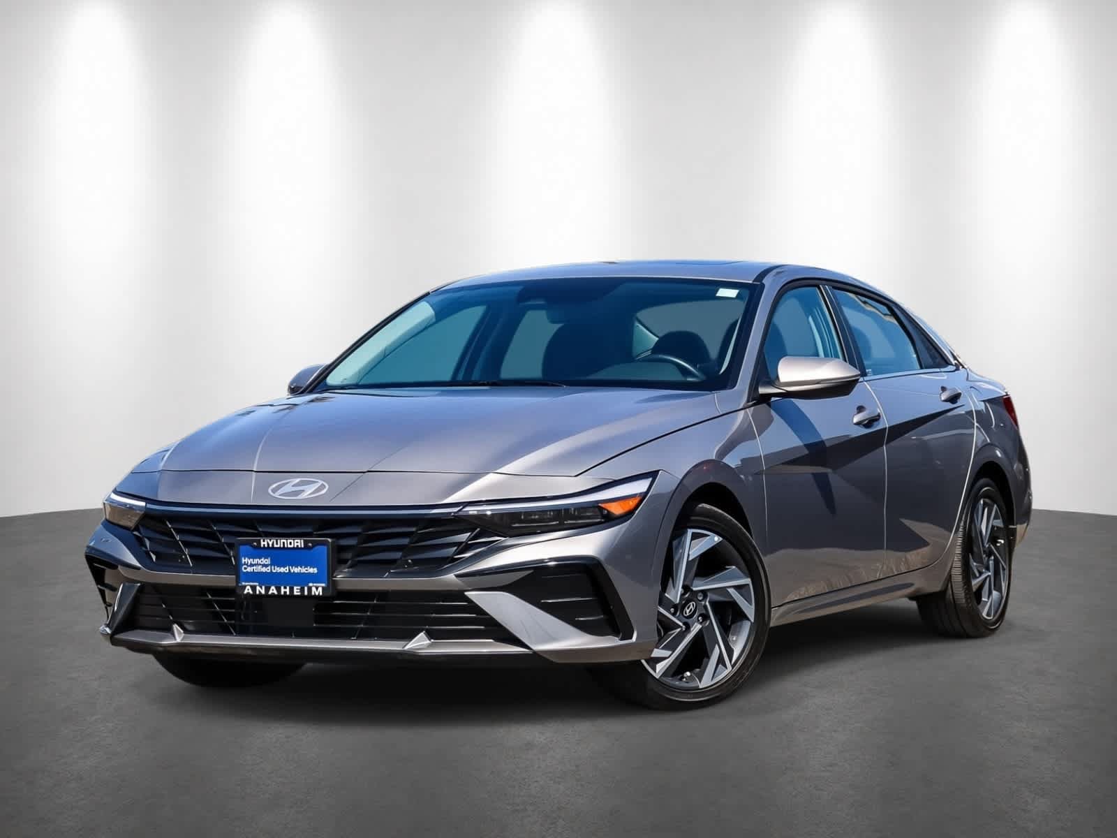 Used 2025 Hyundai Elantra Limited