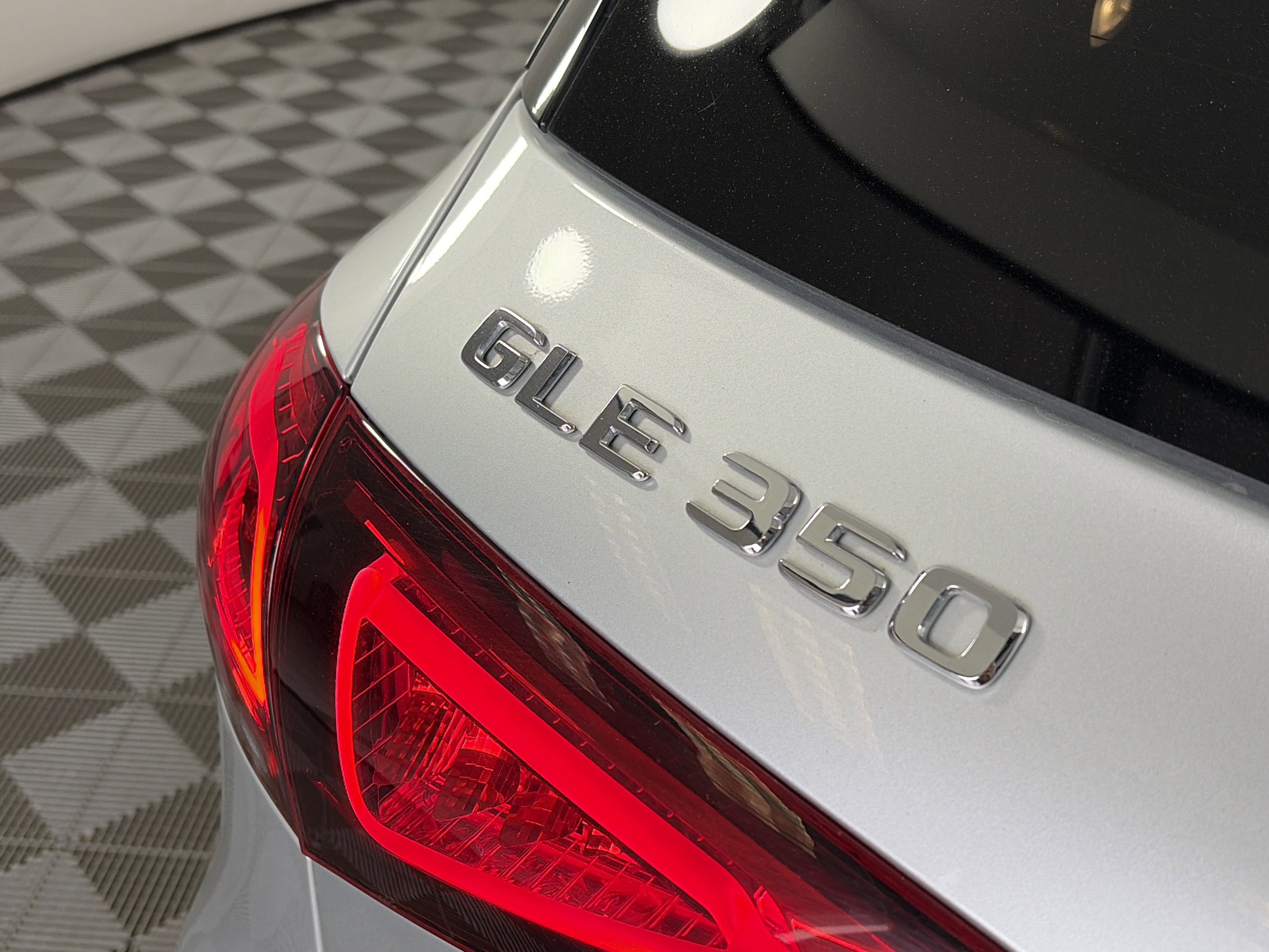 Certified 2021 Mercedes-Benz GLE 350 4MATIC image 6