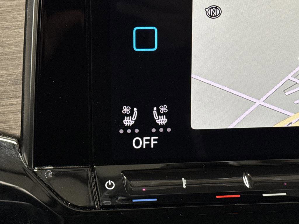 Used 2024 Volkswagen Atlas SEL Premium R-Line image 8