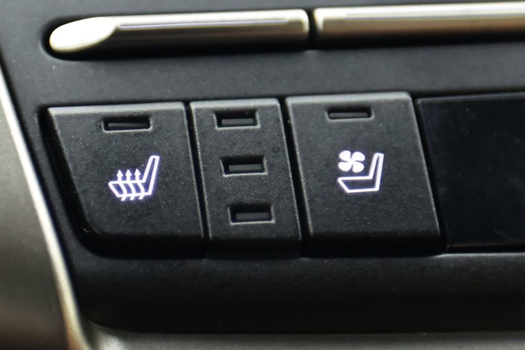 Used 2019 Lexus NX 300h AWD w/ Premium Package image 31