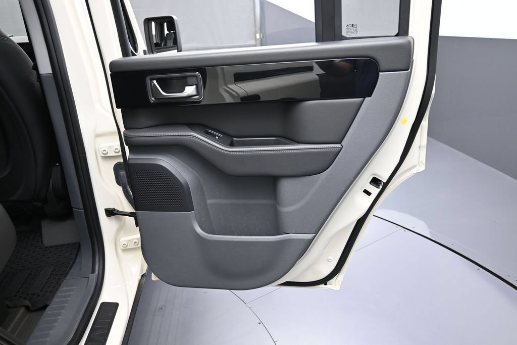 Used 2024 INEOS Grenadier AWD/4WD image 29