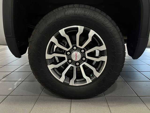 Used 2022 GMC Sierra 1500 AT4 w/ AT4 Preferred Package AWD/4WD image 9