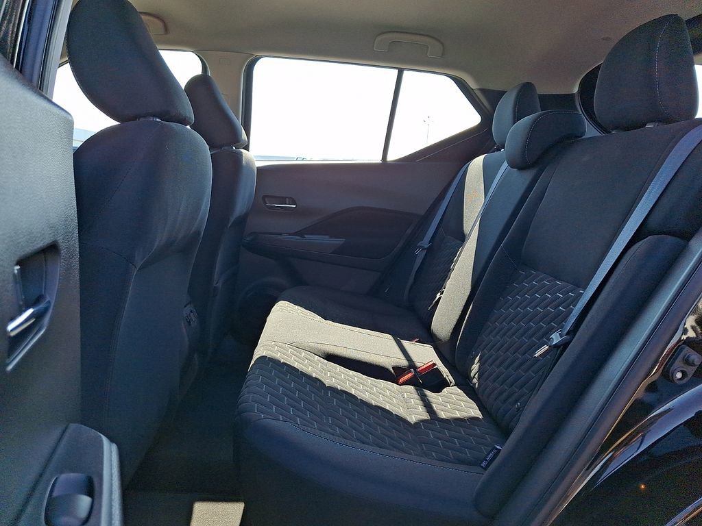 Certified 2023 Nissan Kicks SV FWD image 10