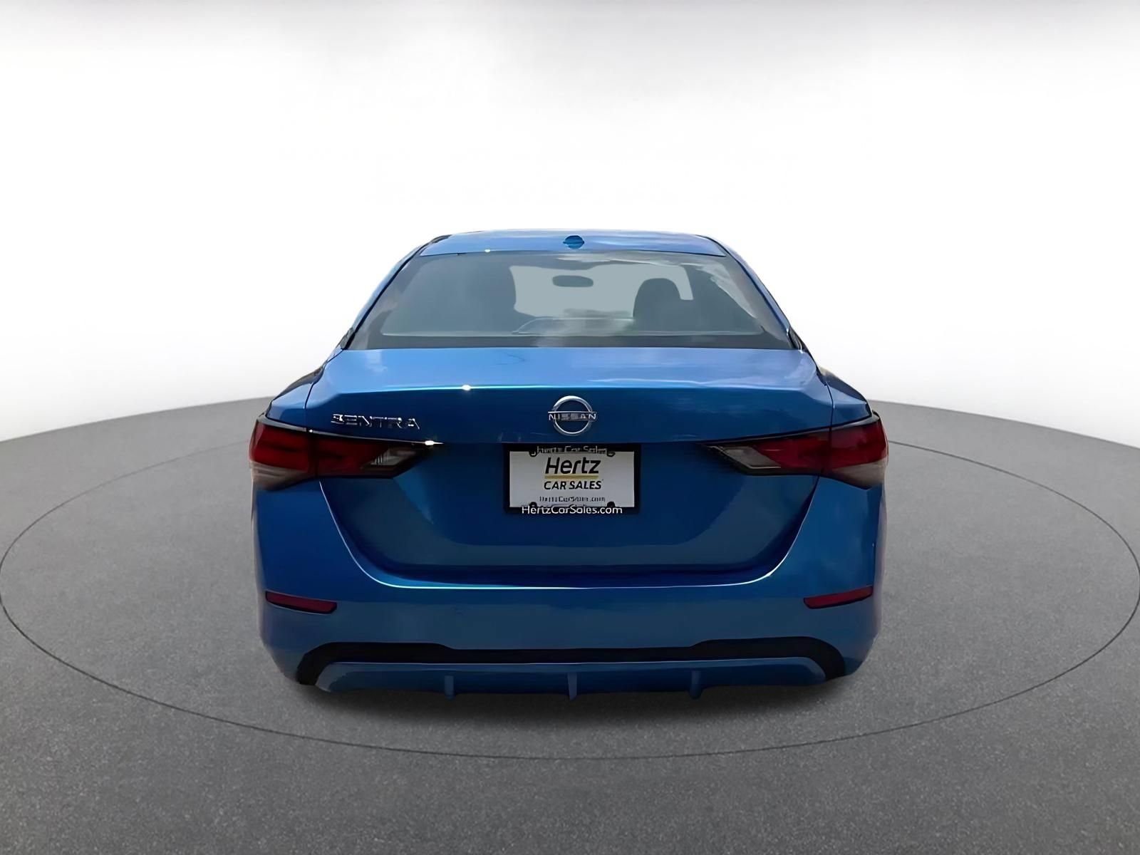 Used 2025 Nissan Sentra SV FWD image 12