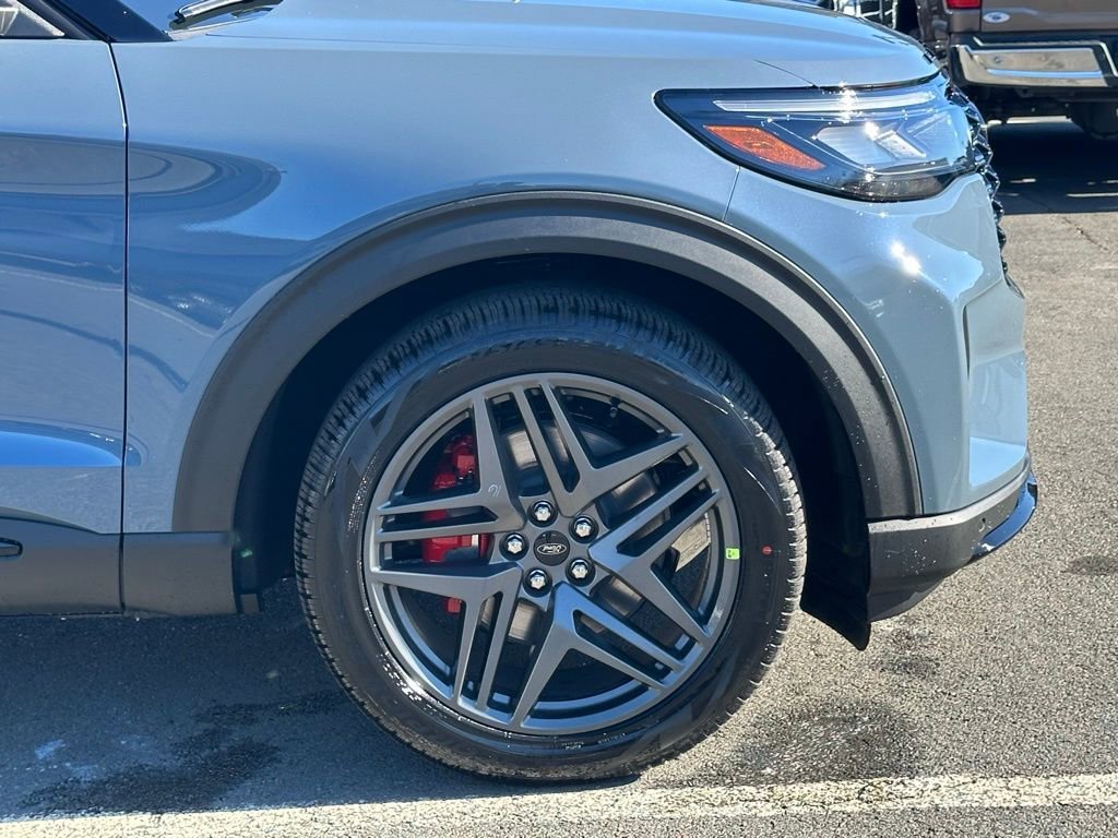 New 2026 Ford Explorer ST w/ Sun And Sound Package image 37