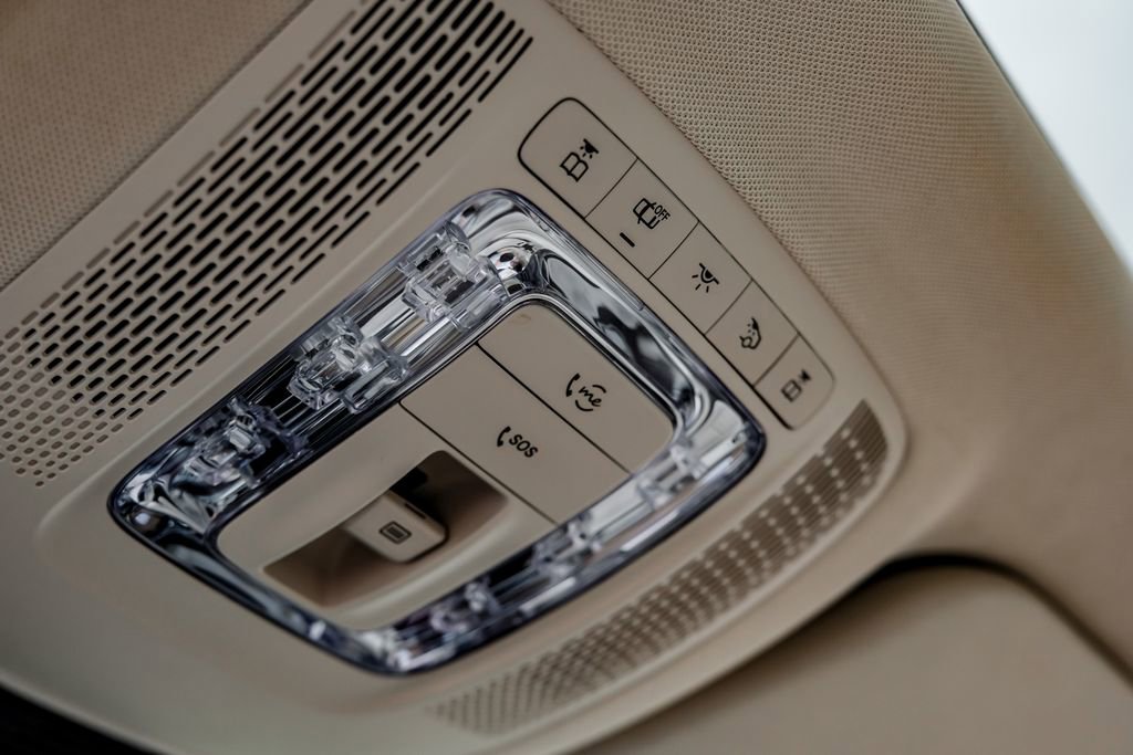 Used 2023 Mercedes-Benz GLS 580 4MATIC image 30