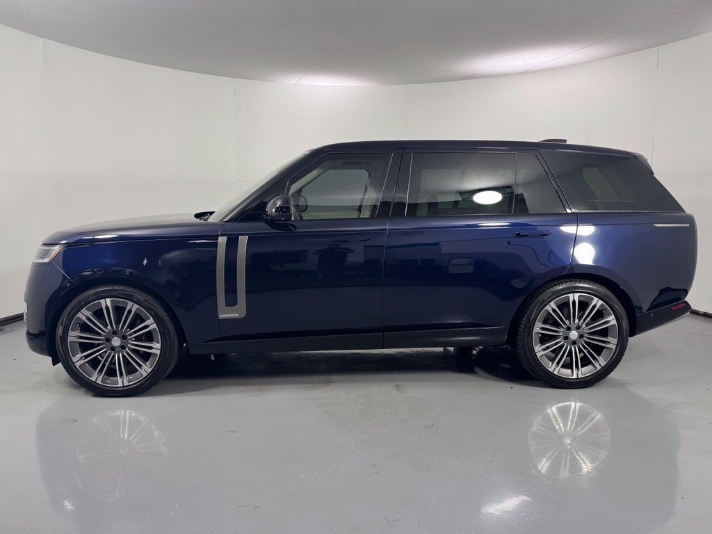 Used 2023 Land Rover Range Rover Long Wheelbase Autobiography AWD/4WD image 10