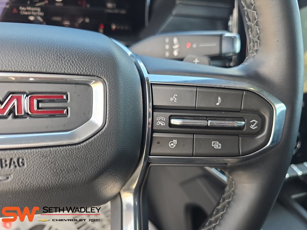 Used 2026 GMC Acadia Elevation w/ Elevation Premium Package FWD image 19