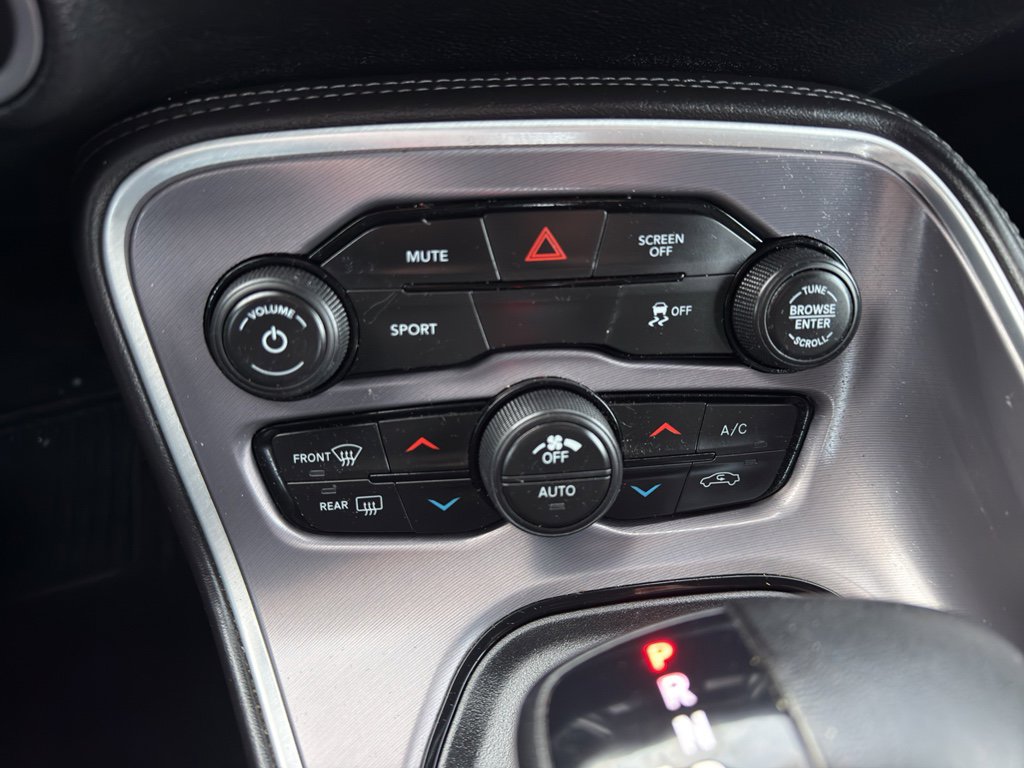 Used 2019 Dodge Challenger SXT w/ Blacktop Package image 19