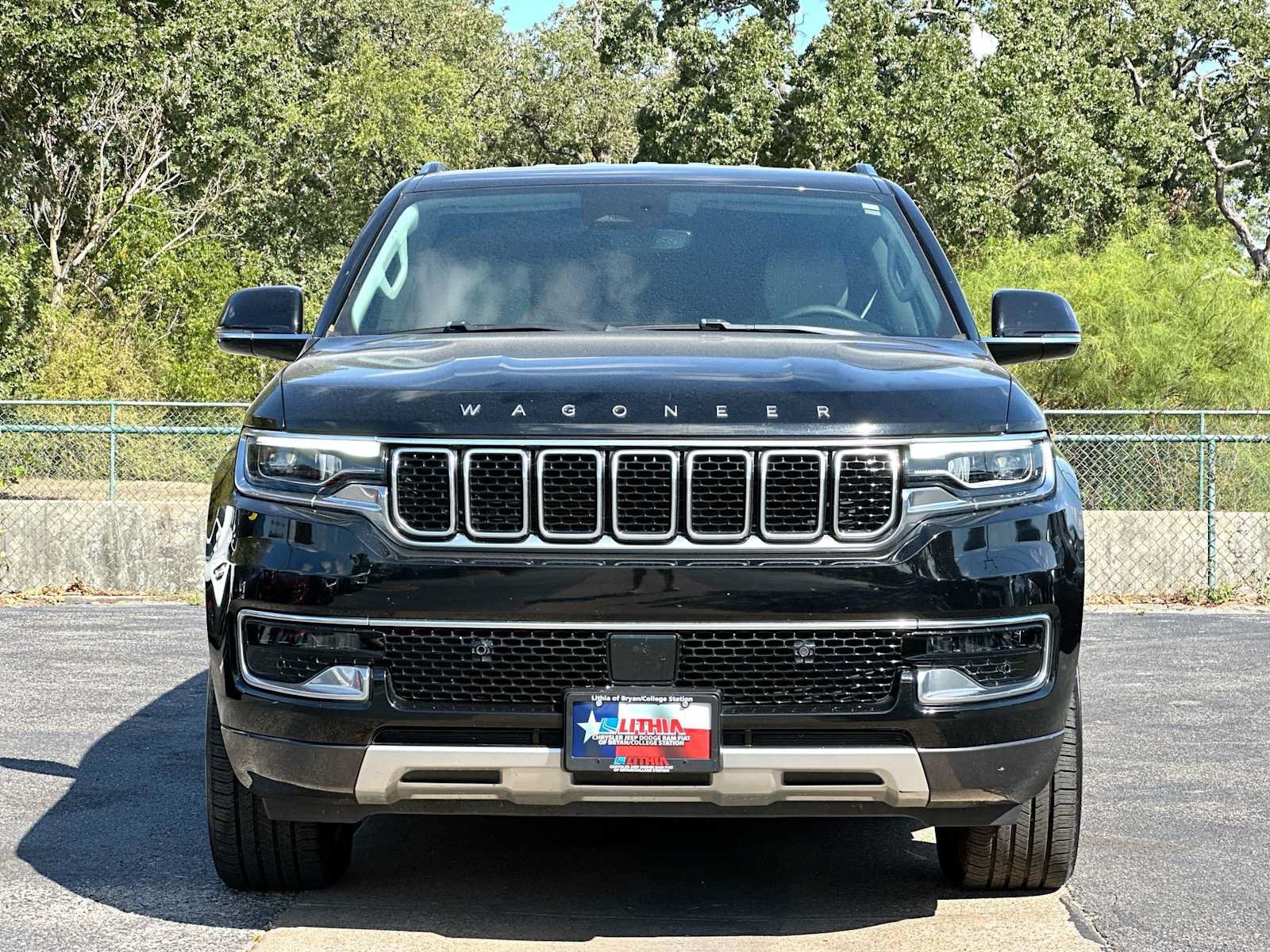 Used 2022 Jeep Wagoneer Series II AWD/4WD image 10