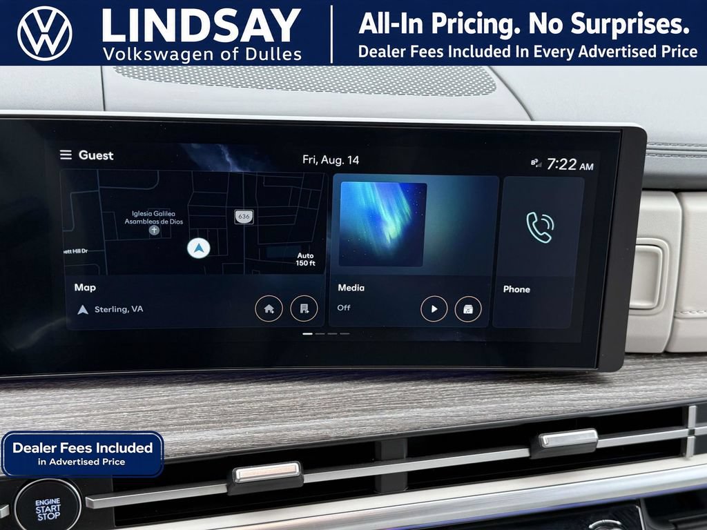 Used 2024 Hyundai Santa Fe Limited AWD/4WD image 17