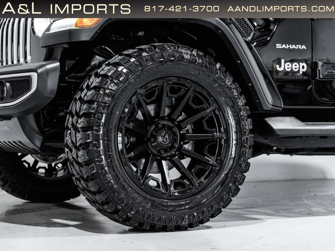Used 2023 Jeep Wrangler Unlimited Sahara w/ LED Lighting Group AWD/4WD image 29
