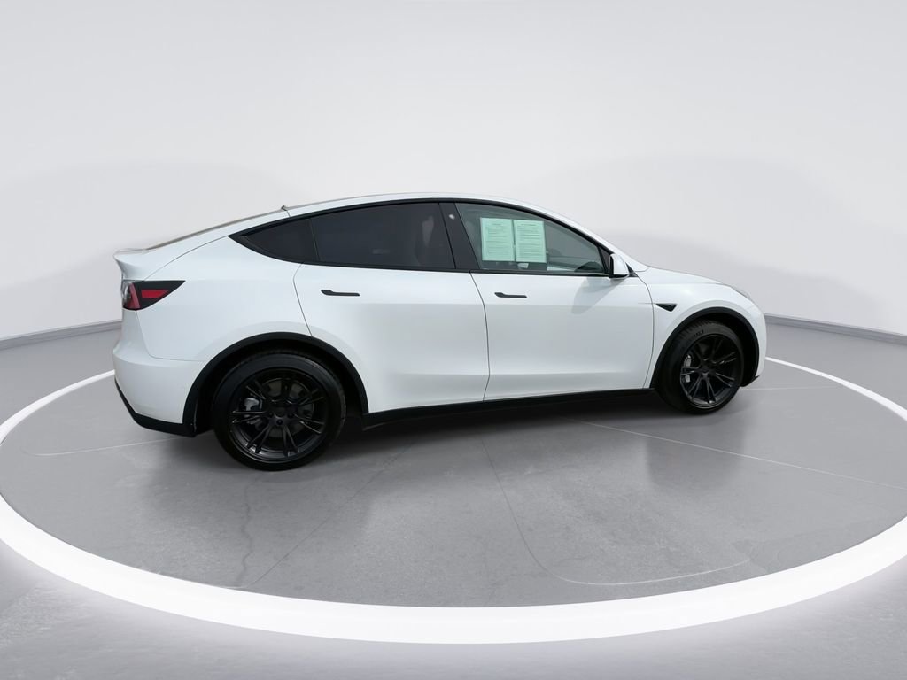 Used 2021 Tesla Model Y Long Range image 14