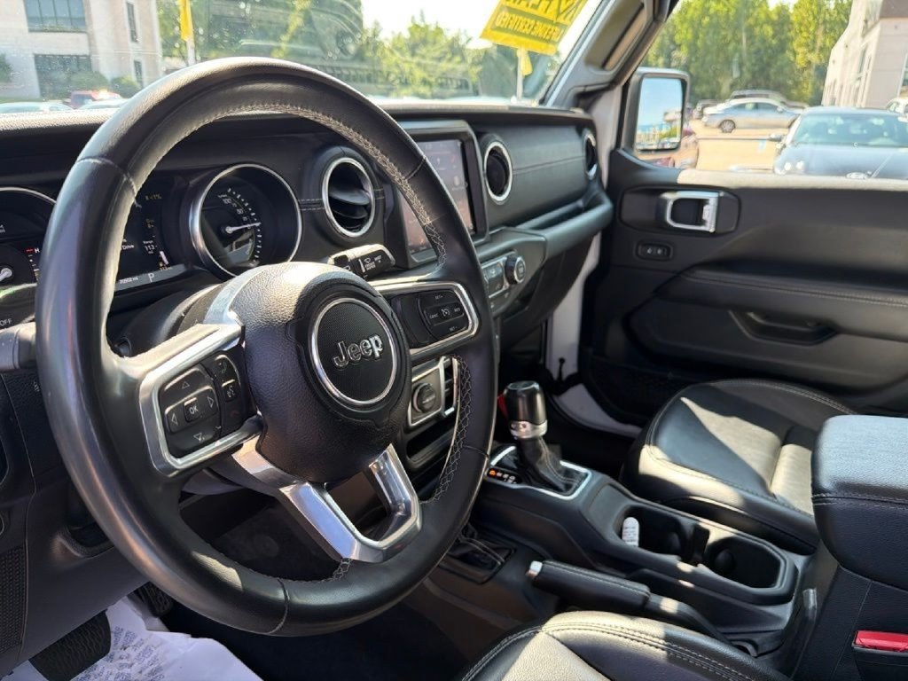 Used 2023 Jeep Wrangler Unlimited Sahara AWD/4WD image 14