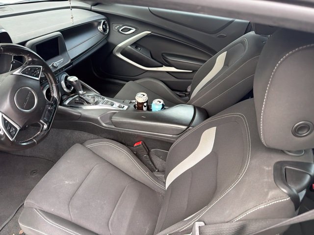 Used 2020 Chevrolet Camaro LT RWD image 7