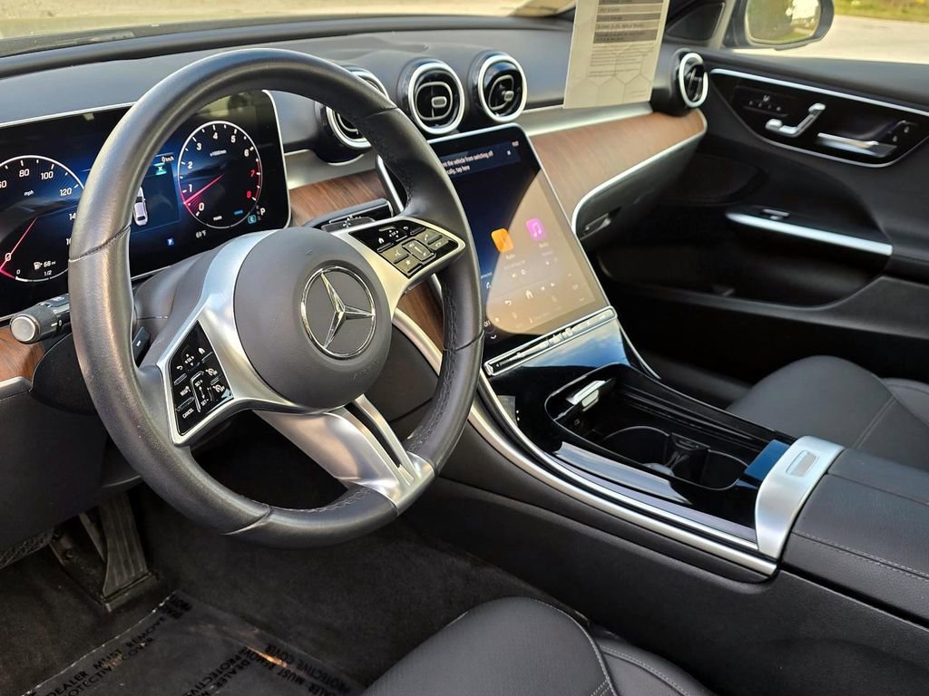 Used 2025 Mercedes-Benz C 300 Sedan image 19