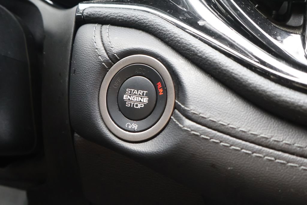 Used 2023 Dodge Durango SXT image 26