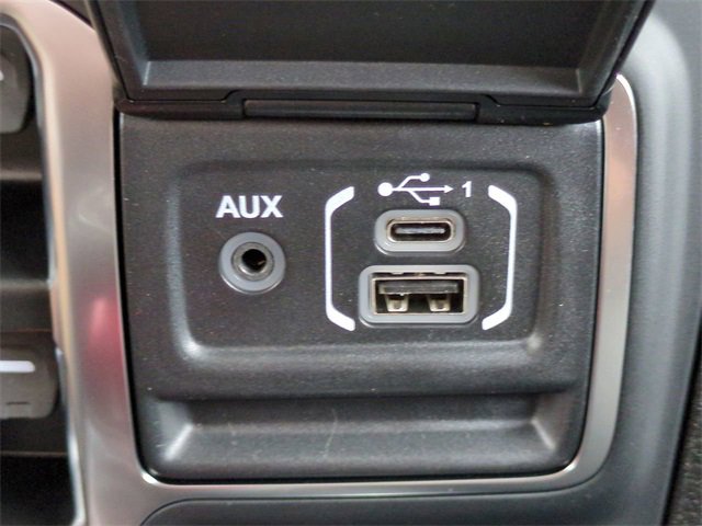 Used 2024 Jeep Wrangler Unlimited Rubicon w/ Technology Group image 22