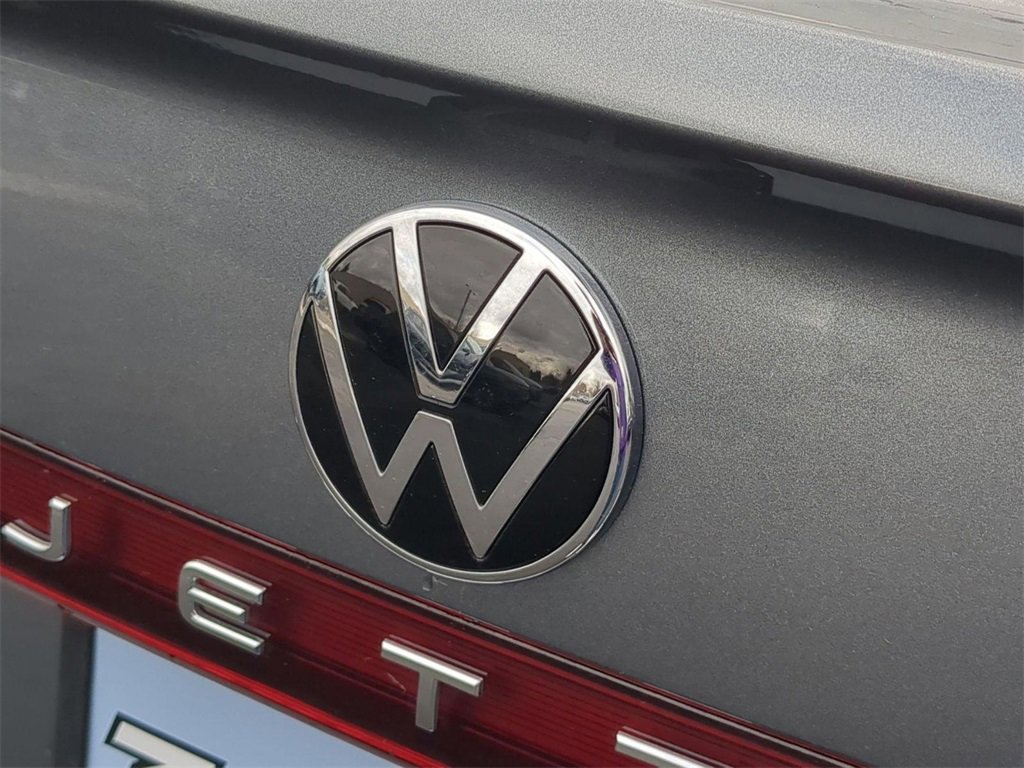 Used 2025 Volkswagen Jetta S image 24