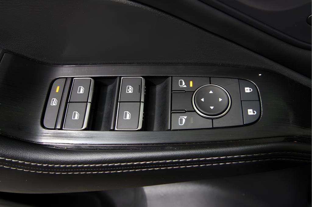 Used 2024 Nissan Rogue SL w/ SL Premium Package image 32