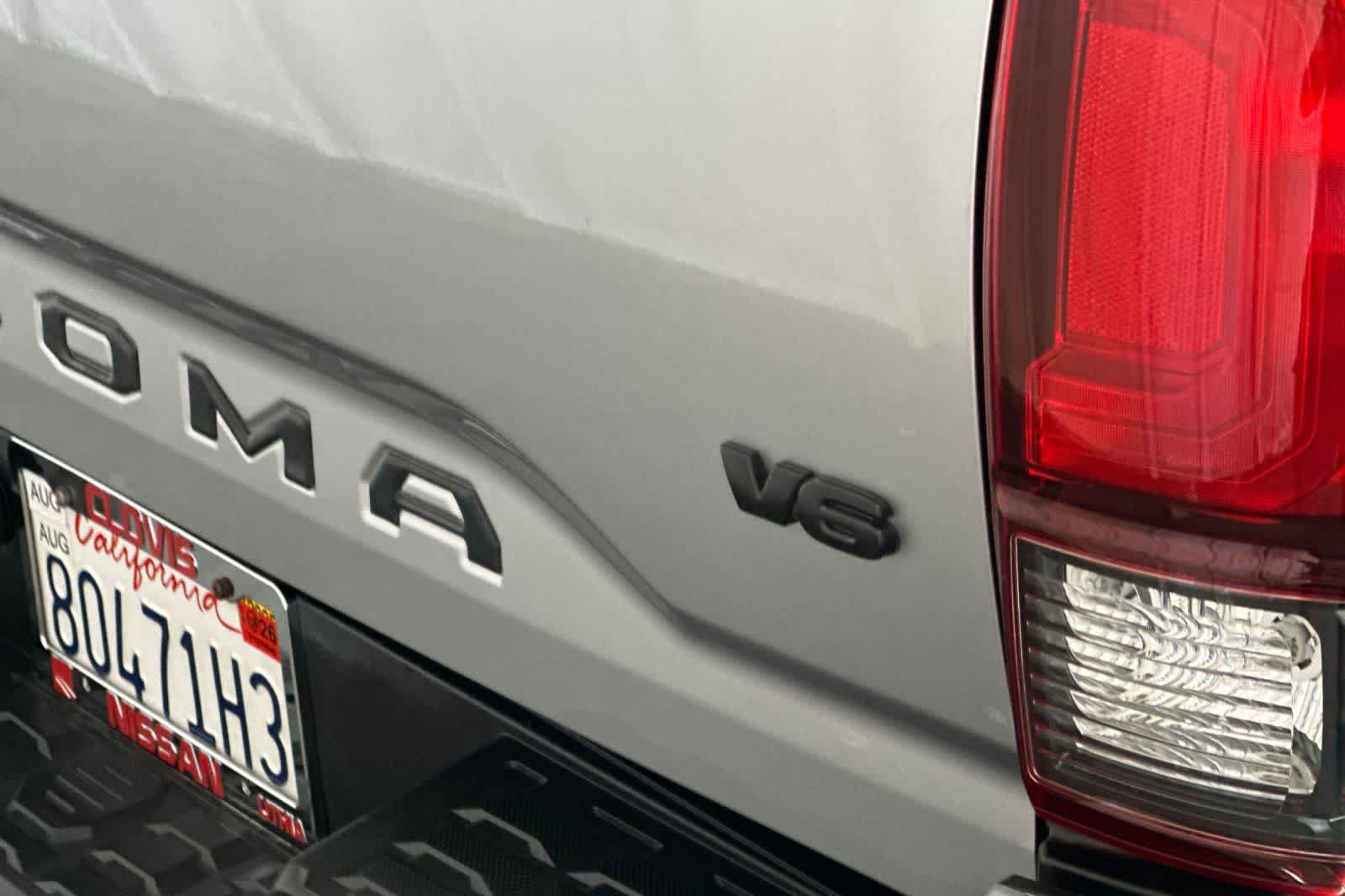 Used 2021 Toyota Tacoma SR5 RWD image 16