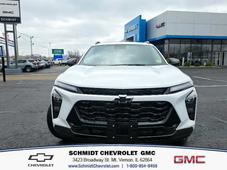 New 2026 Chevrolet Trax ACTIV w/ Sunroof Package FWD image 2