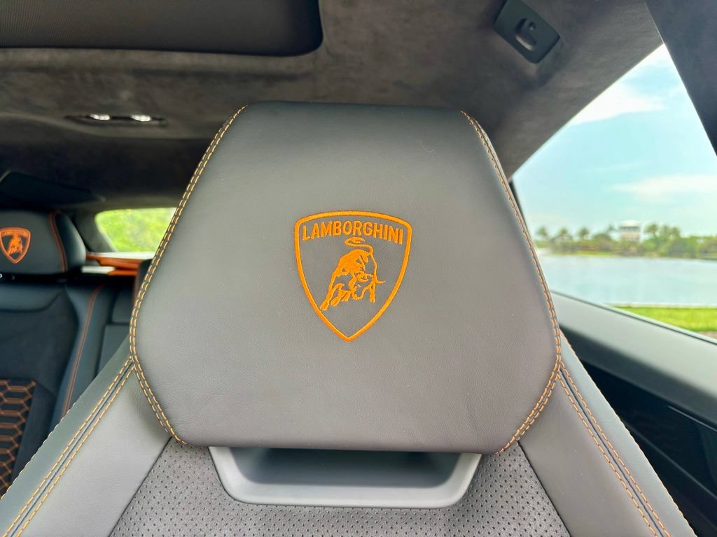 Used 2024 Lamborghini Urus S AWD/4WD image 32