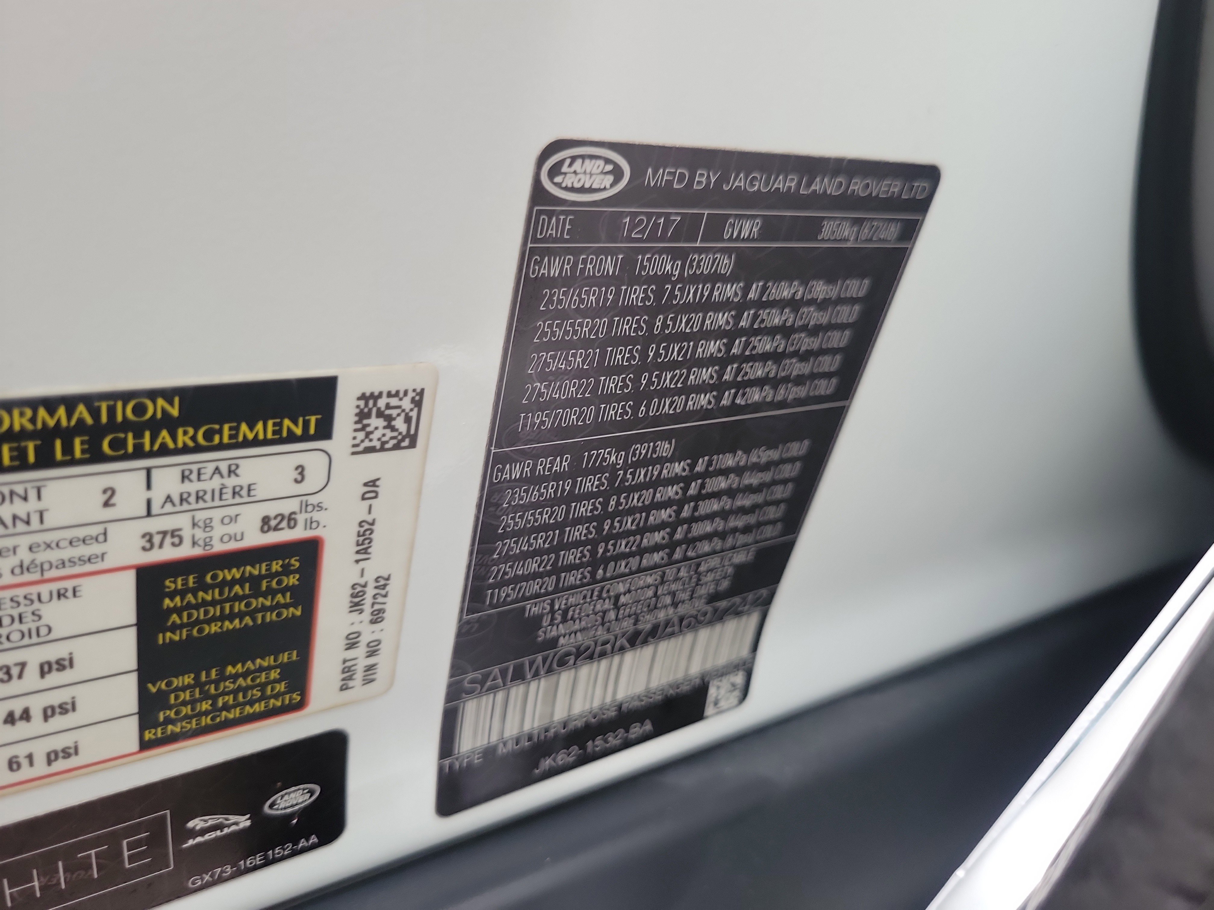 Used 2018 Land Rover Range Rover Sport SE AWD/4WD image 31