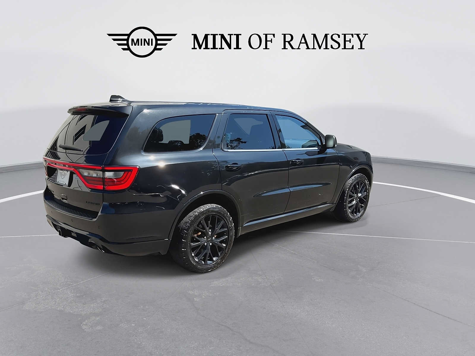 Used 2016 Dodge Durango Limited w/ Premium Group AWD/4WD image 8