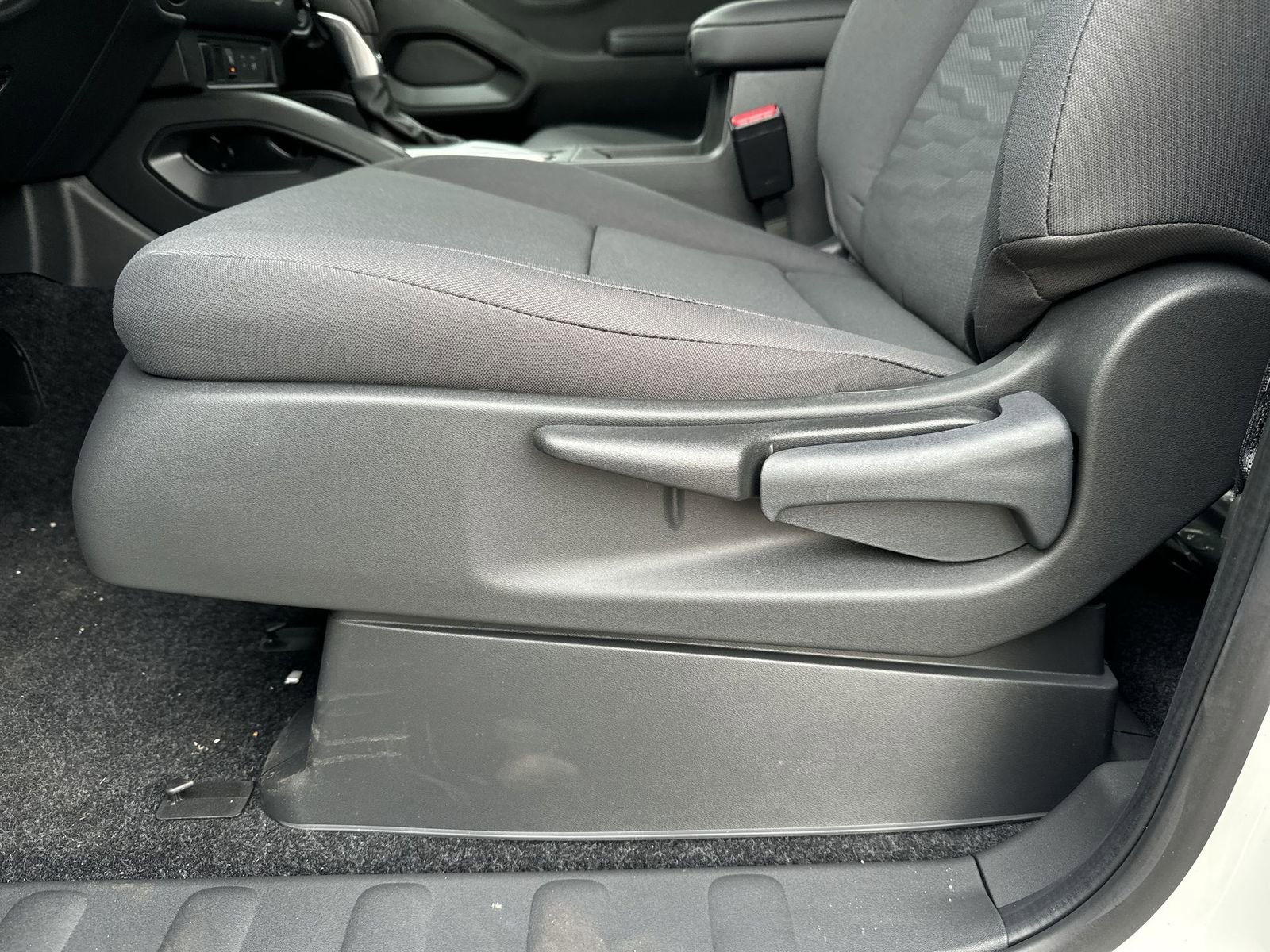 Certified 2025 Nissan Frontier S image 23