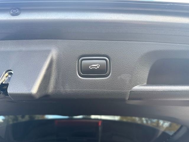 Certified 2022 Hyundai Palisade Limited w/ Cargo Package image 48