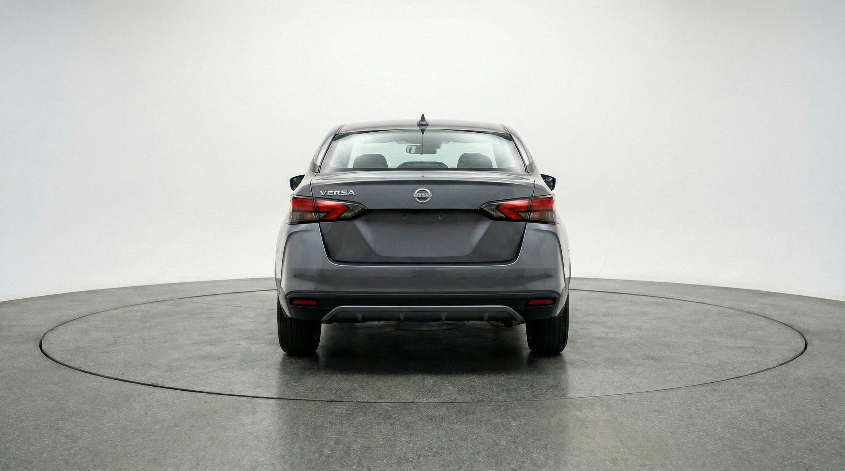 Used 2025 Nissan Versa SV image 7