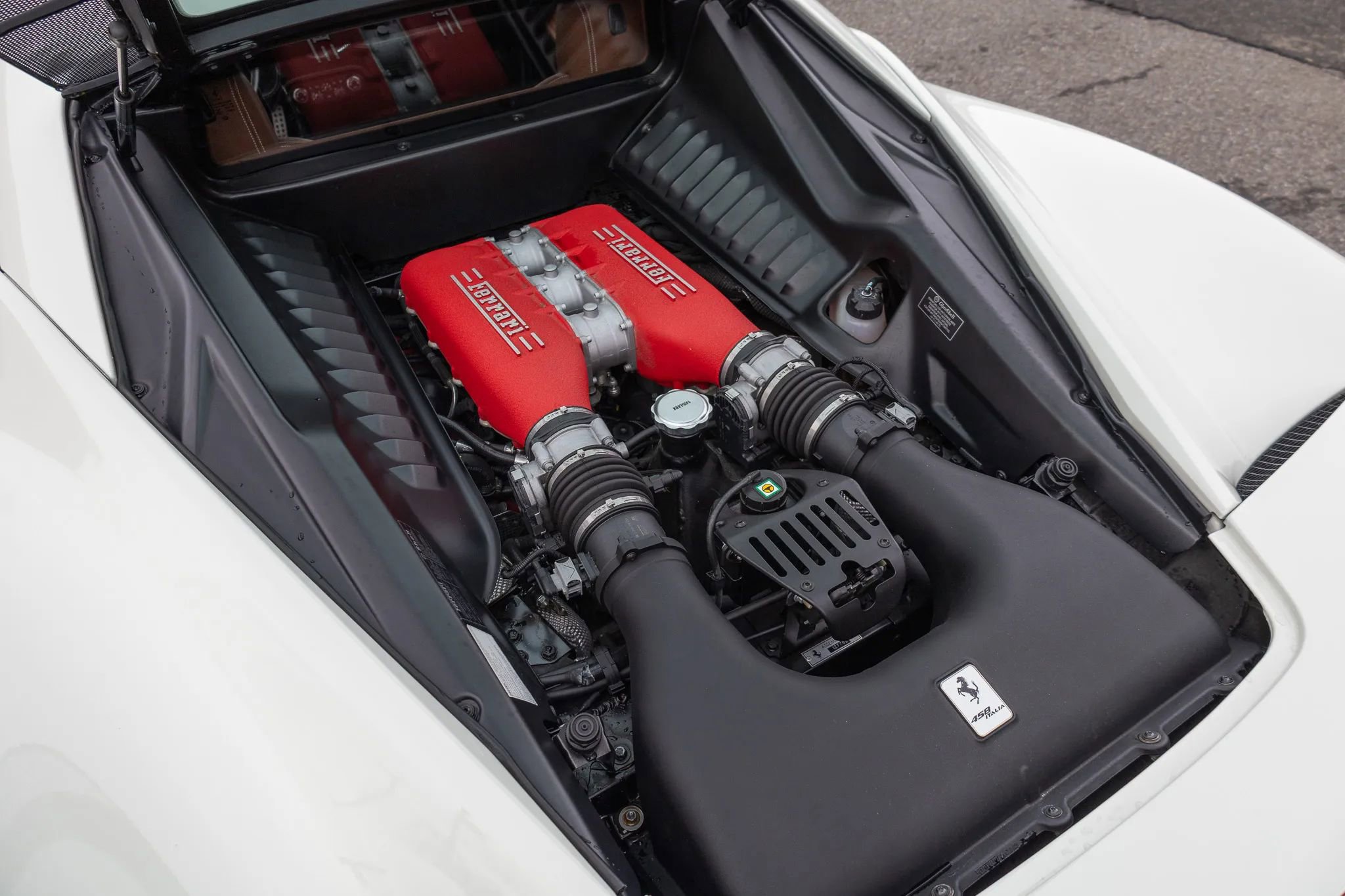 Used 2015 Ferrari 458 Italia Coupe RWD image 61