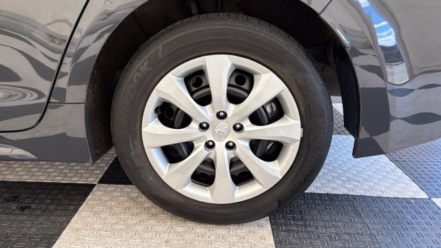 Used 2024 Toyota Corolla LE FWD image 10