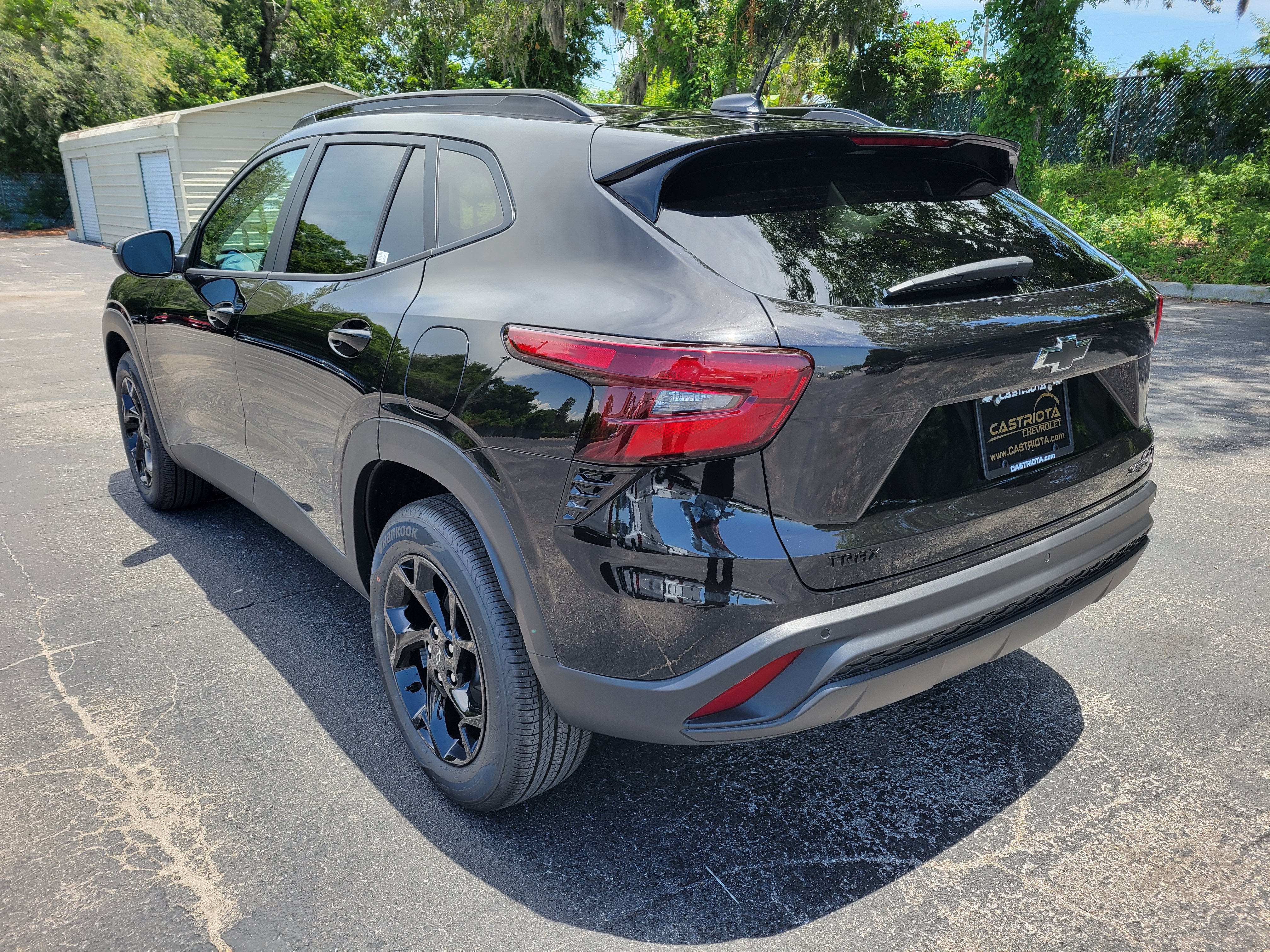 New 2026 Chevrolet Trax LT w/ Driver Confidence Package FWD image 8