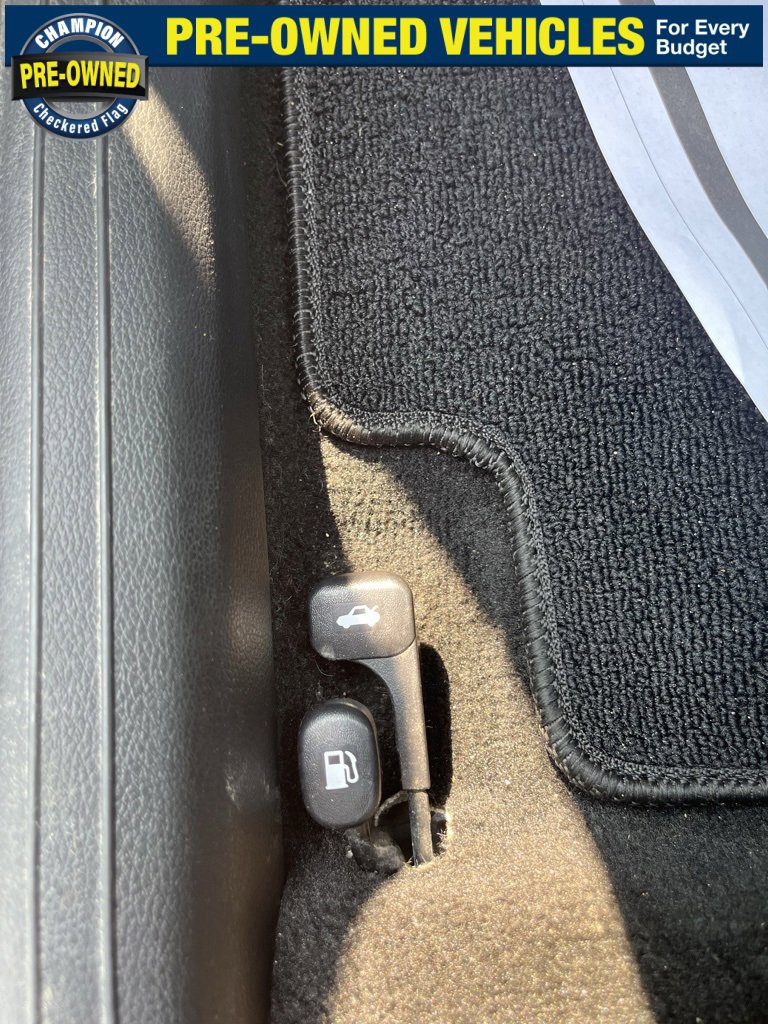 Used 2021 Kia Forte LXS image 25