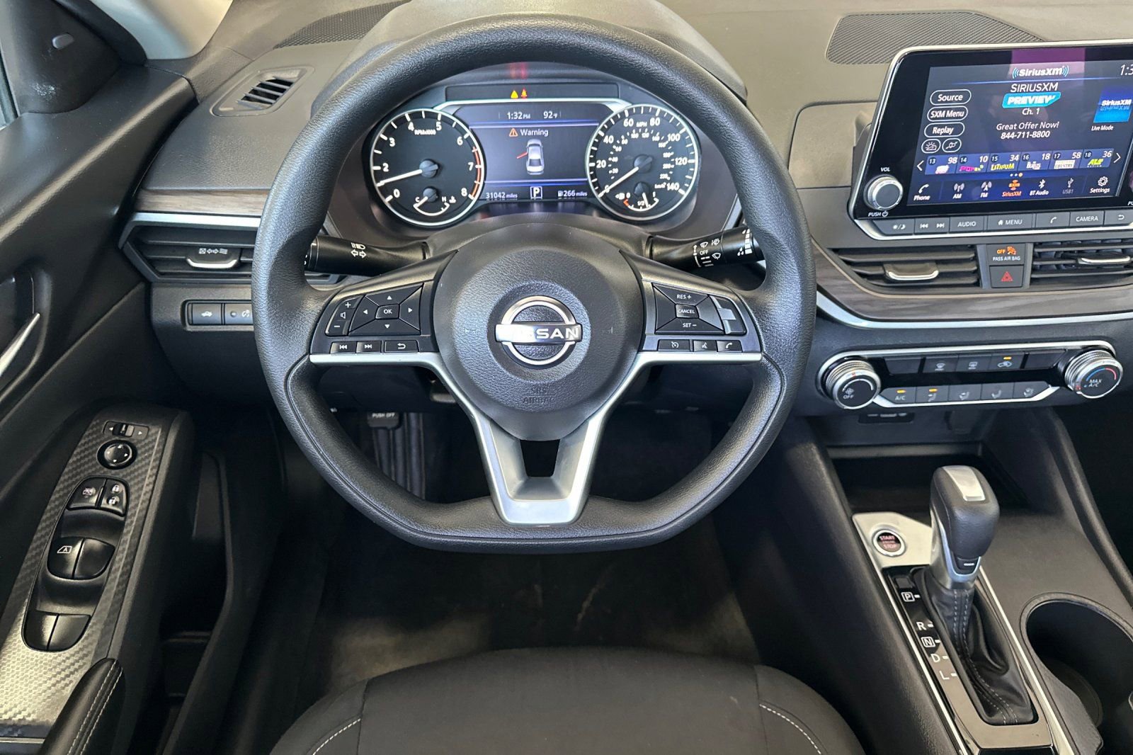 Used 2025 Nissan Altima 2.5 SV FWD image 14