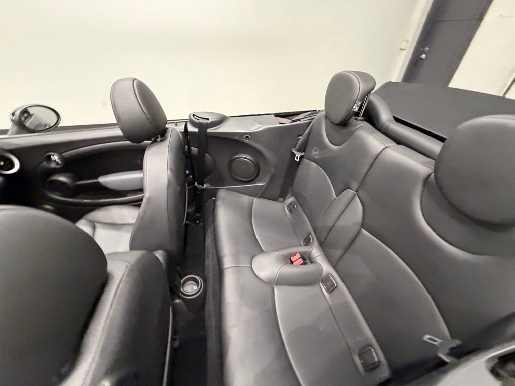 Used 2012 MINI Cooper Convertible image 23