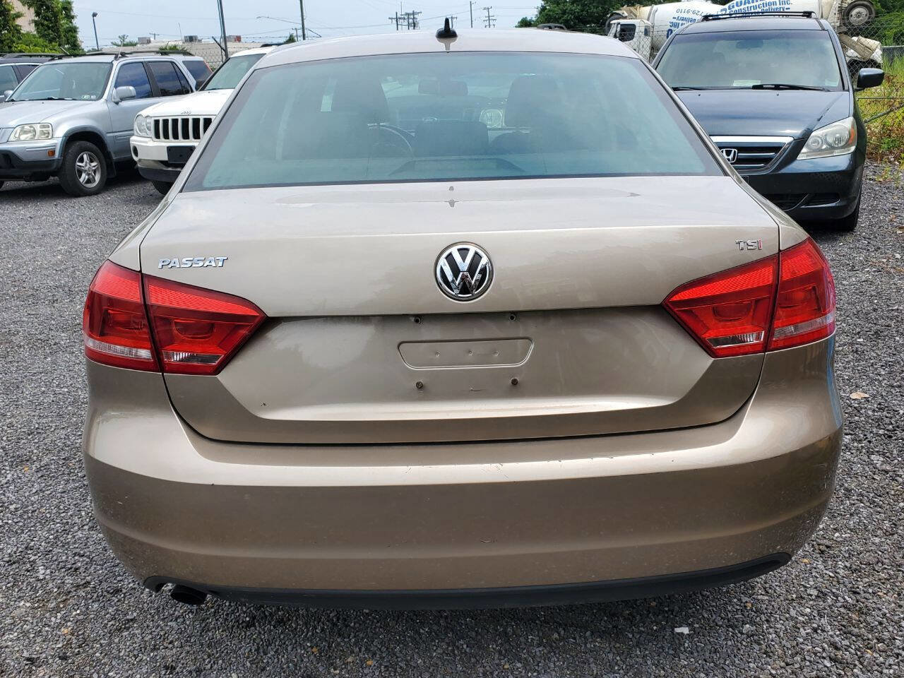 Used 2015 Volkswagen Passat 1.8T S image 10