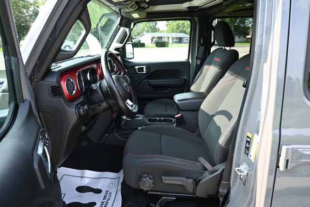 Used 2021 Jeep Gladiator Rubicon w/ Cold Weather Group AWD/4WD image 21