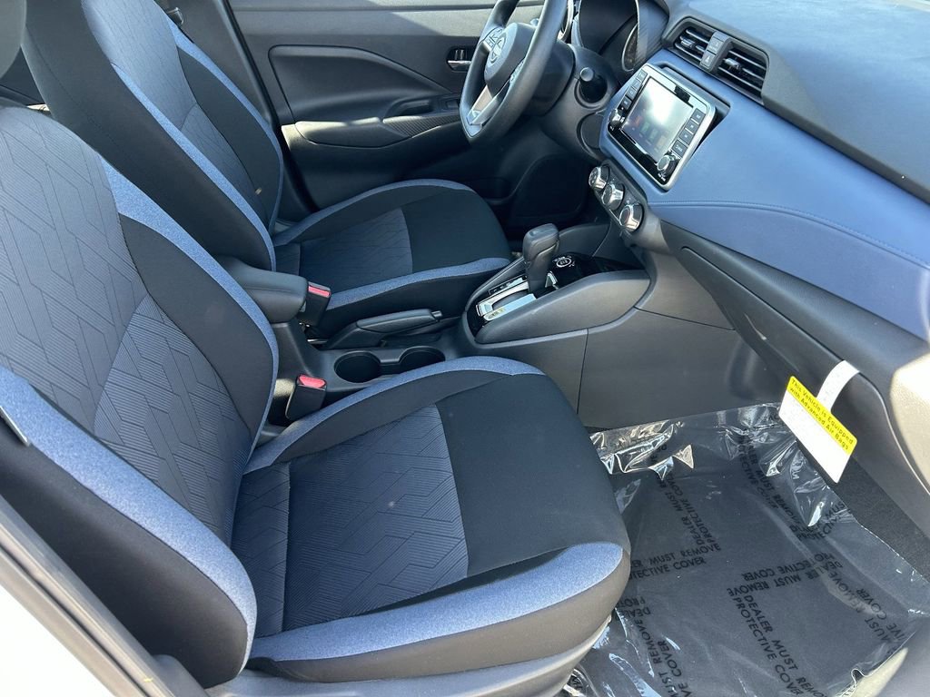 New 2025 Nissan Versa SV image 9