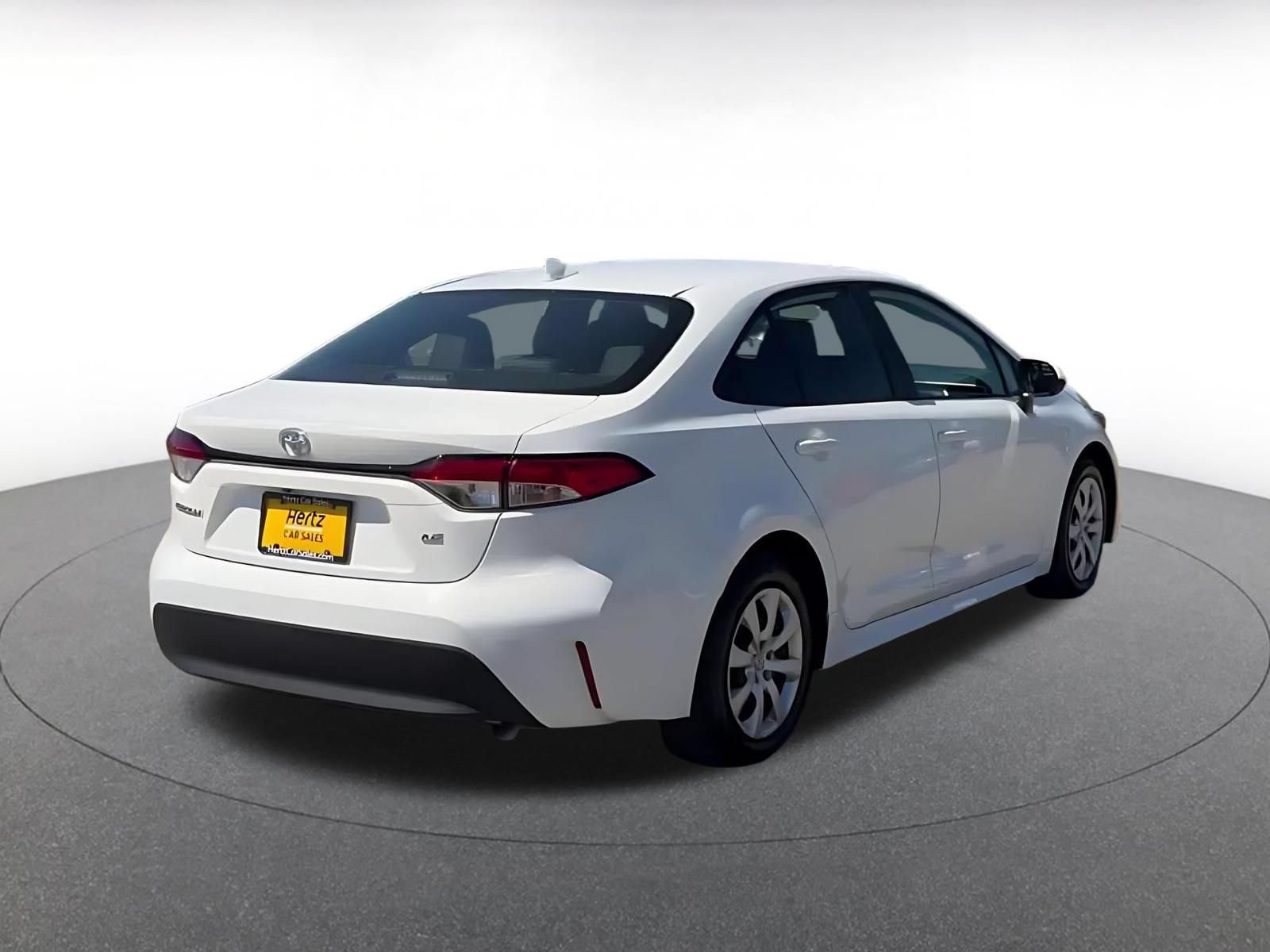 Used 2025 Toyota Corolla LE FWD image 21