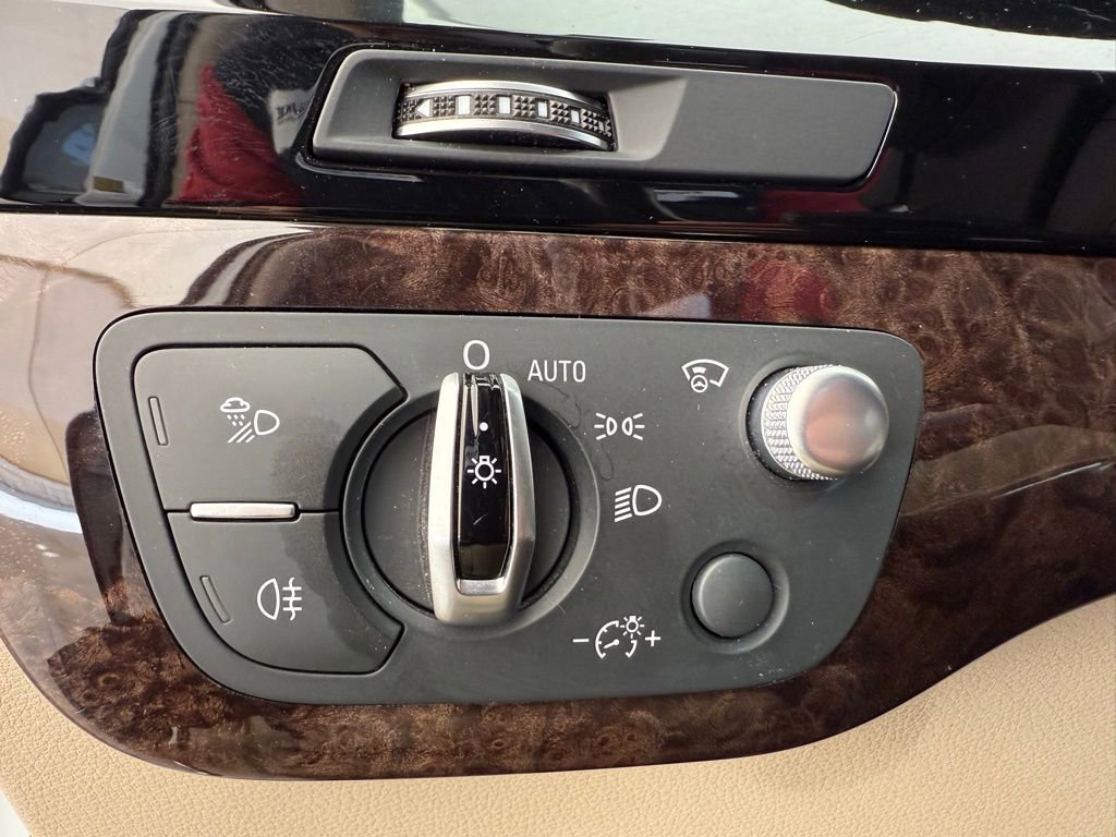 Used 2018 Audi Q7 3.0T Prestige AWD/4WD image 22