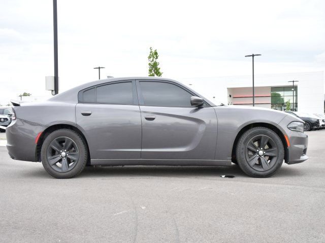 Used 2016 Dodge Charger SXT RWD image 10