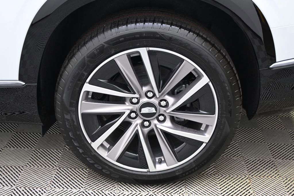 New 2026 Cadillac Vistiq Sport w/ LPO, Floor Liner Package AWD/4WD image 20